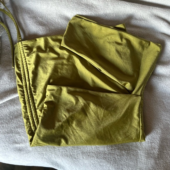 Edikted Green Mini Dress - Form Fitting - Picture 1 of 4